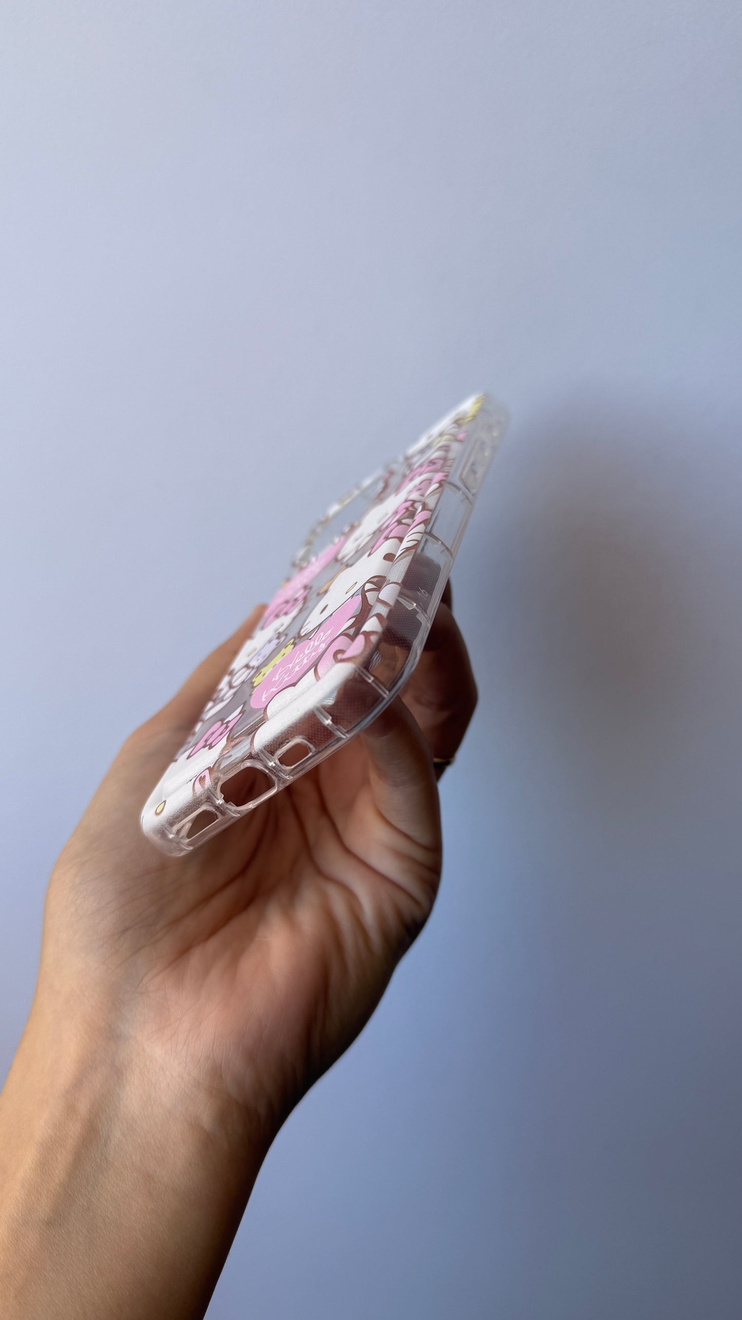 Carcasa iPhone 16 - Hello Kitty