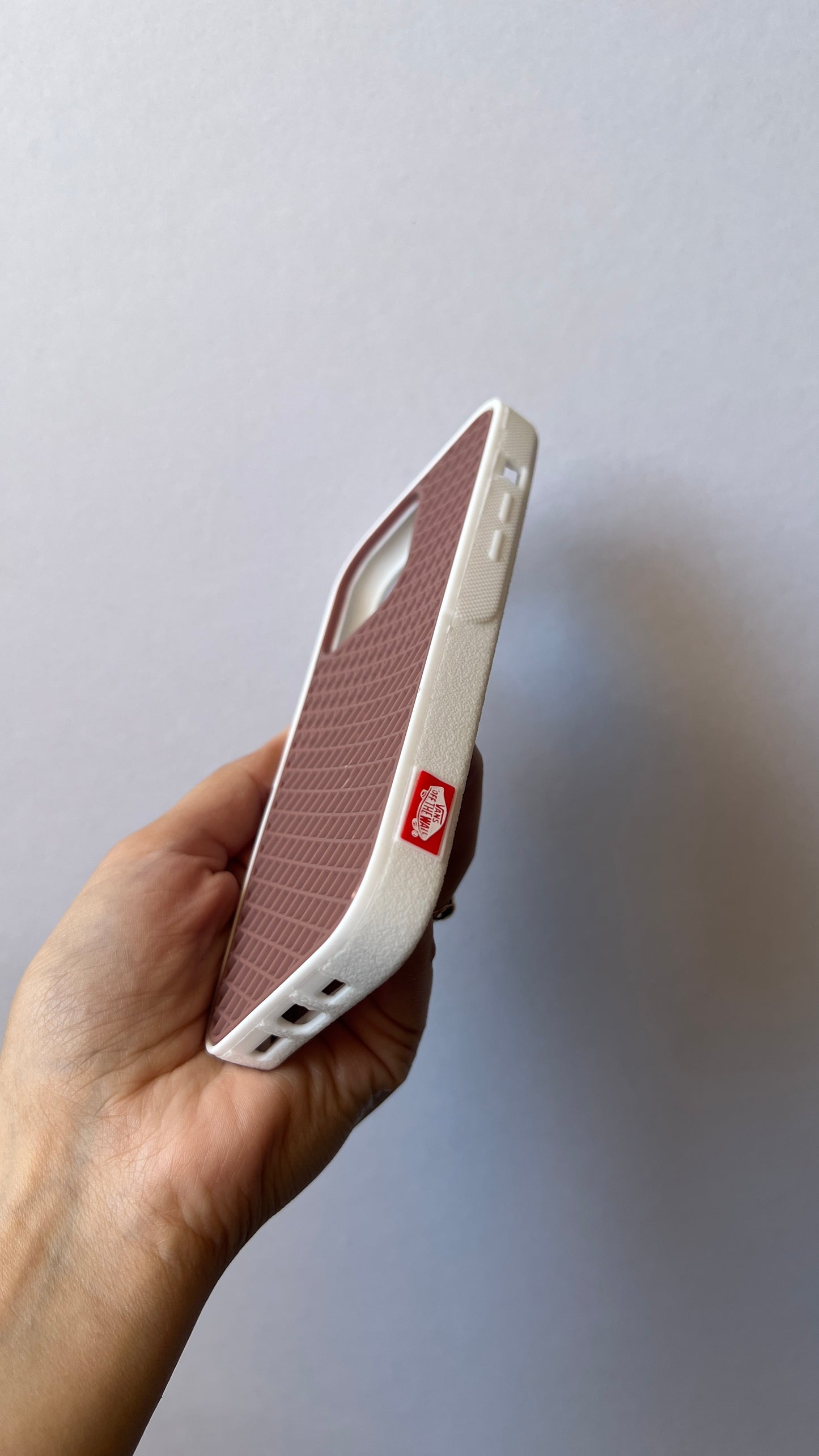 Carcasa iPhone 15 Pro Max - Vans