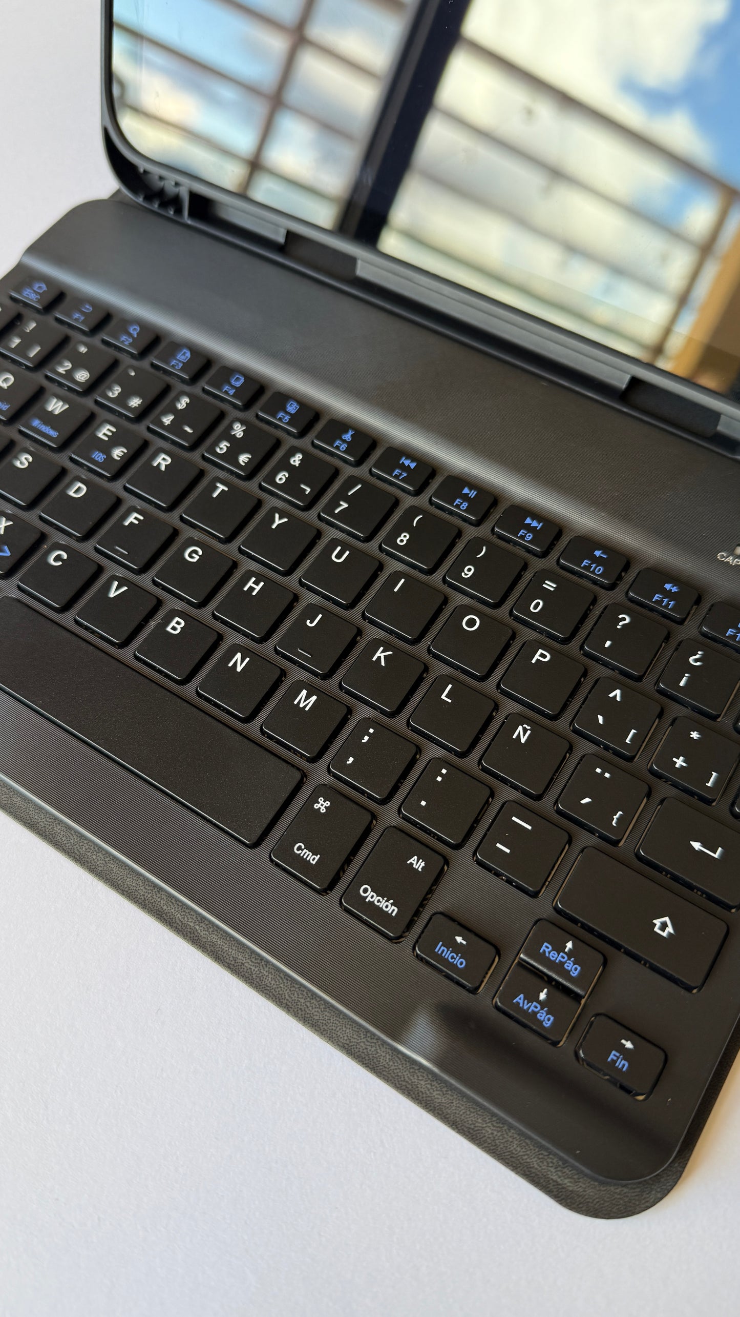 Carcasa con teclado - iPad Air 10.9/ Pro 11