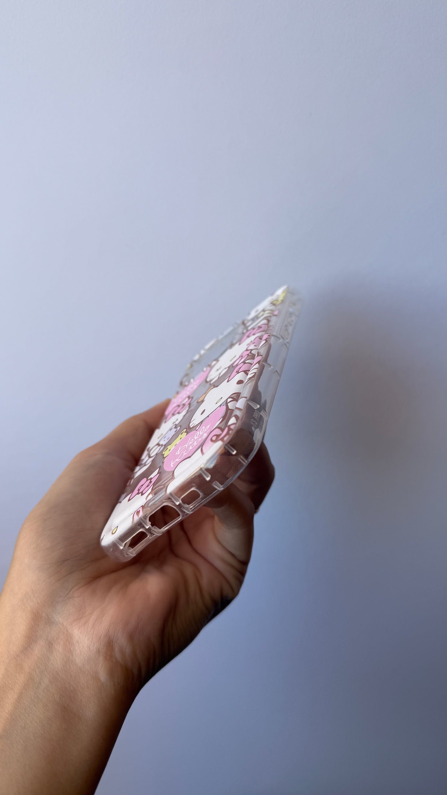 Carcasa iPhone 13 Pro - Hello Kitty