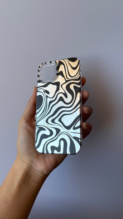 Carcasa iPhone 13/14 - Cebra Silver