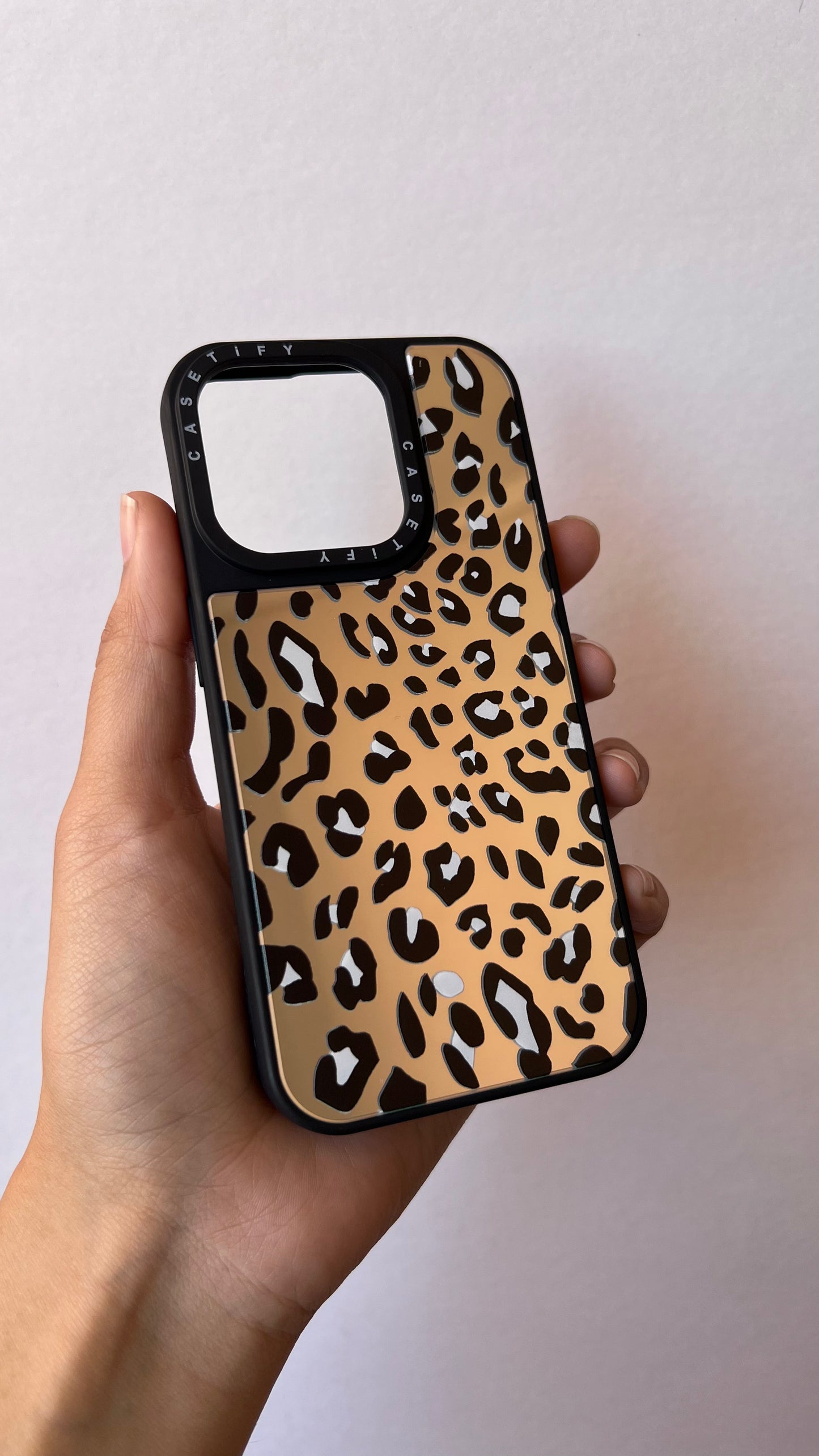 Carcasa iPhone 15 Pro - Print Espejo