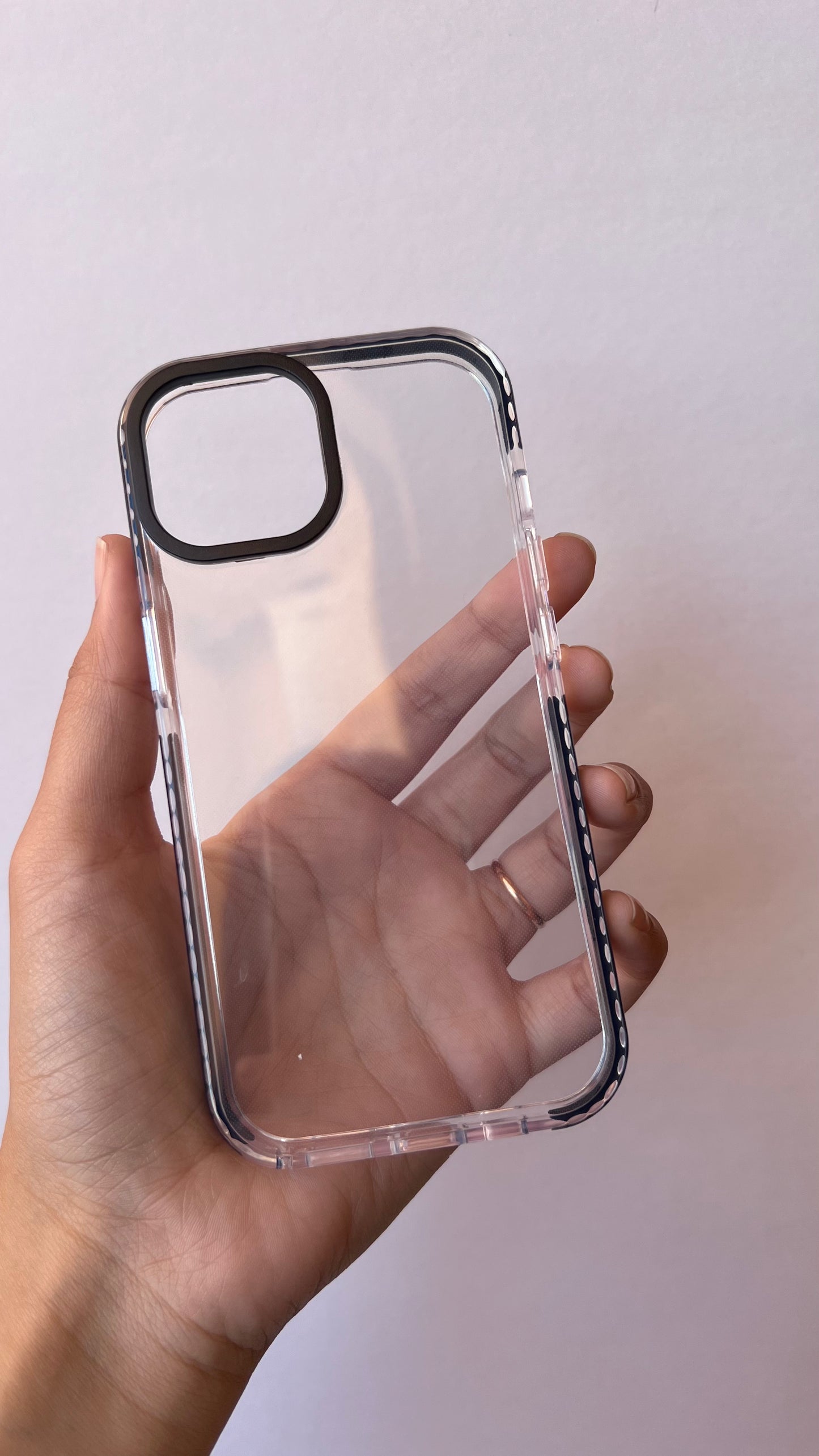 Carcasa iPhone 15 - Borde Reforzado Colores