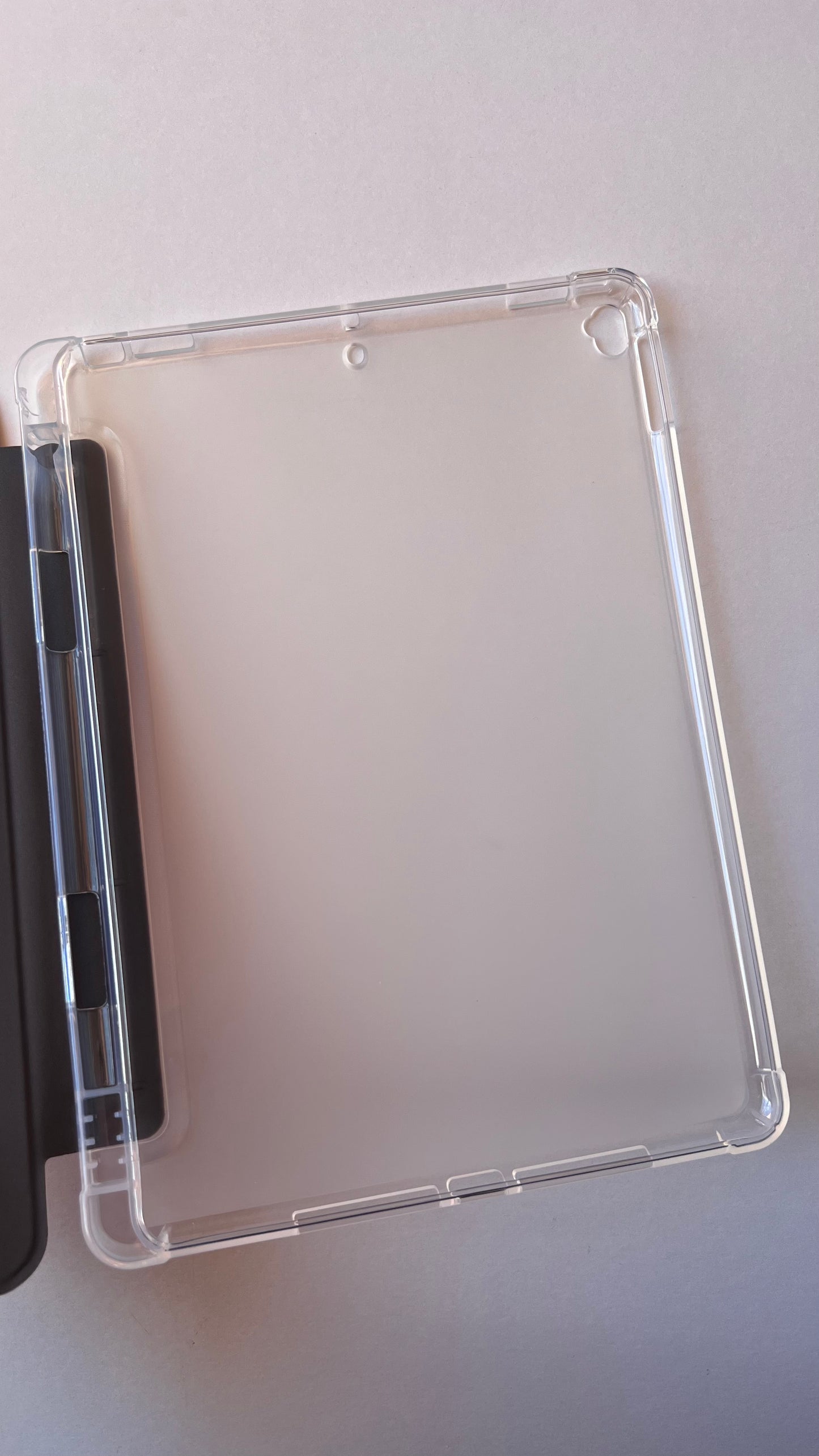 Carcasa iPad Air/Pro 12.9 y 13 - Hello Kitty